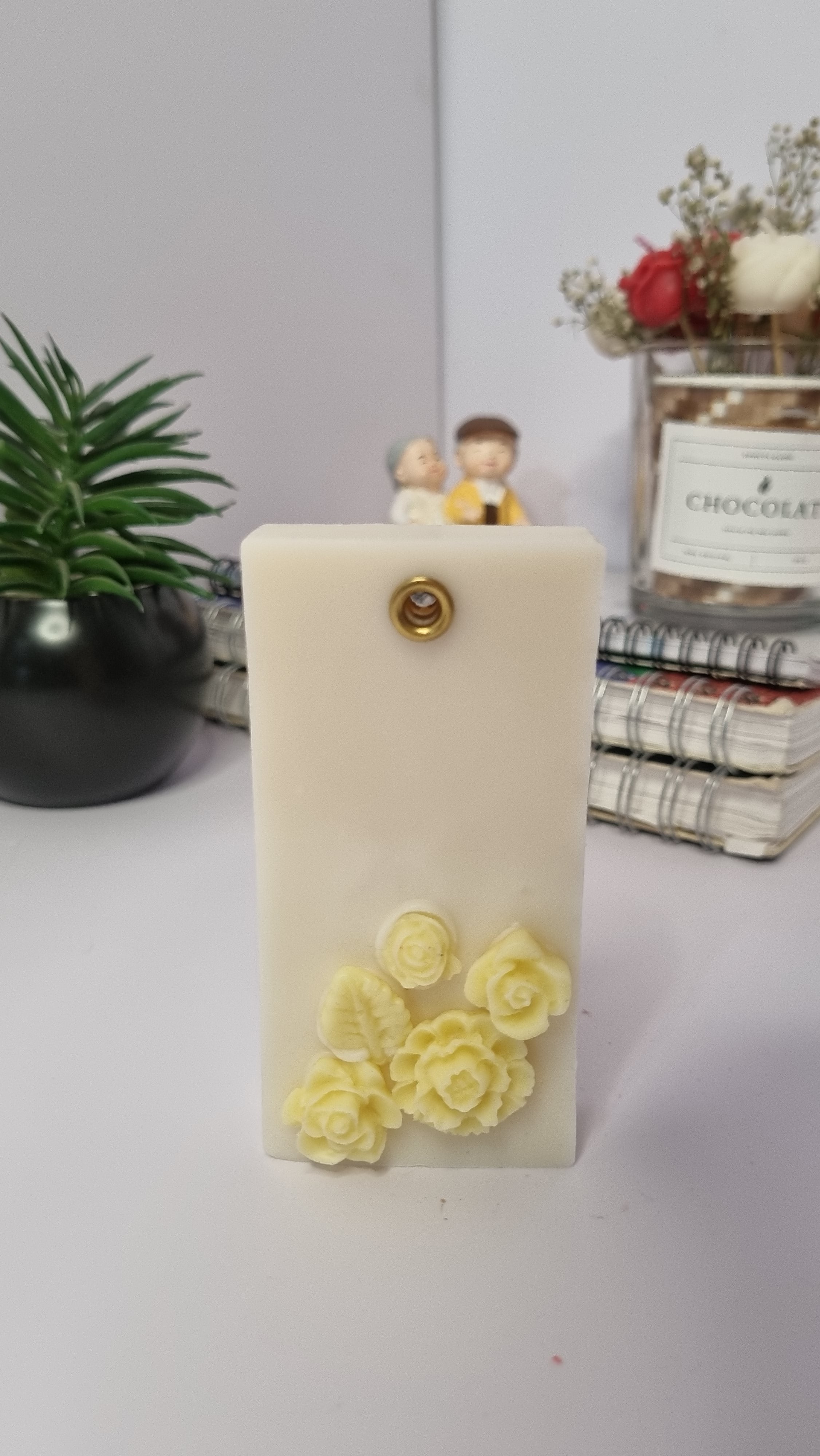 Yellow rose leaf sachet